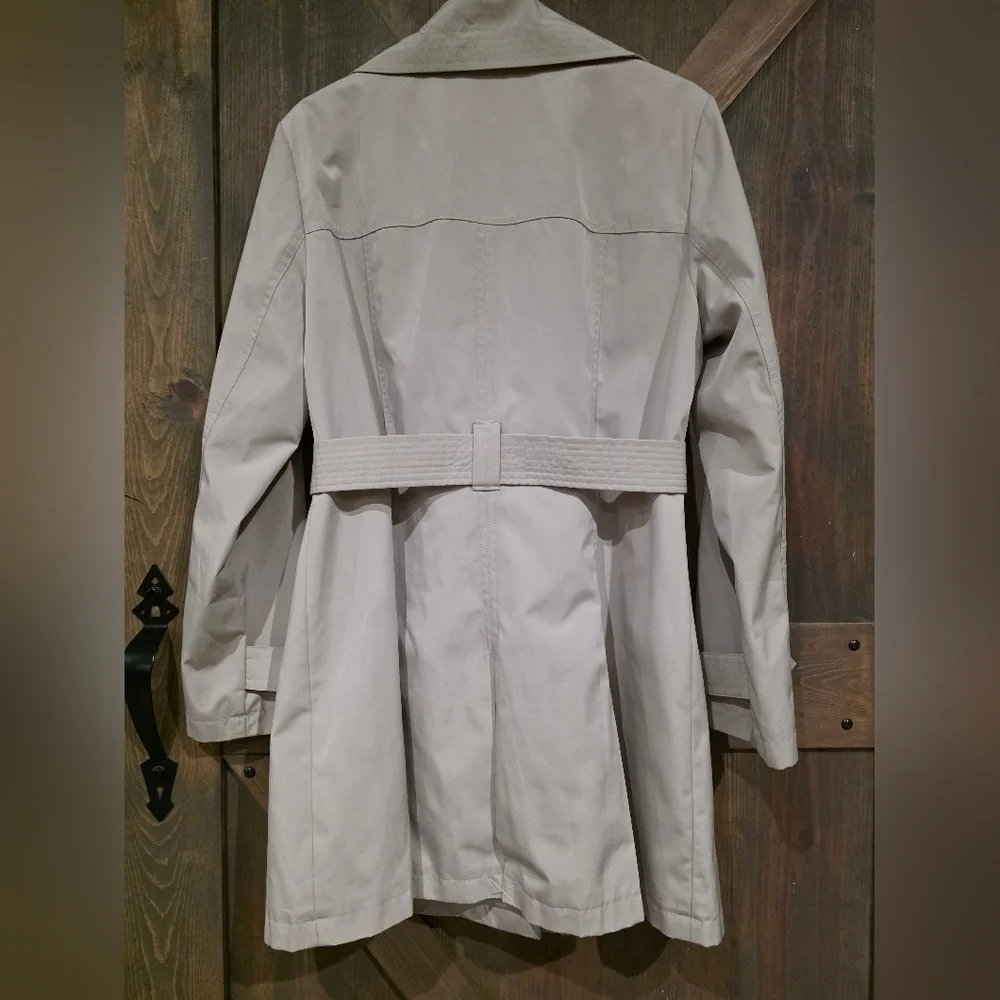 Jason Kole Women's Beige Belted Trench Coat Size Large - Picture 2 of 6